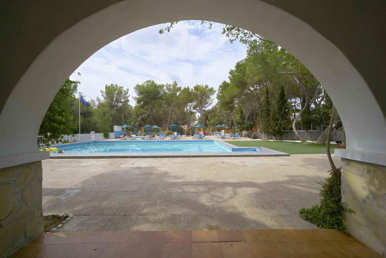Camping Escana Es Cana Kültér fotó